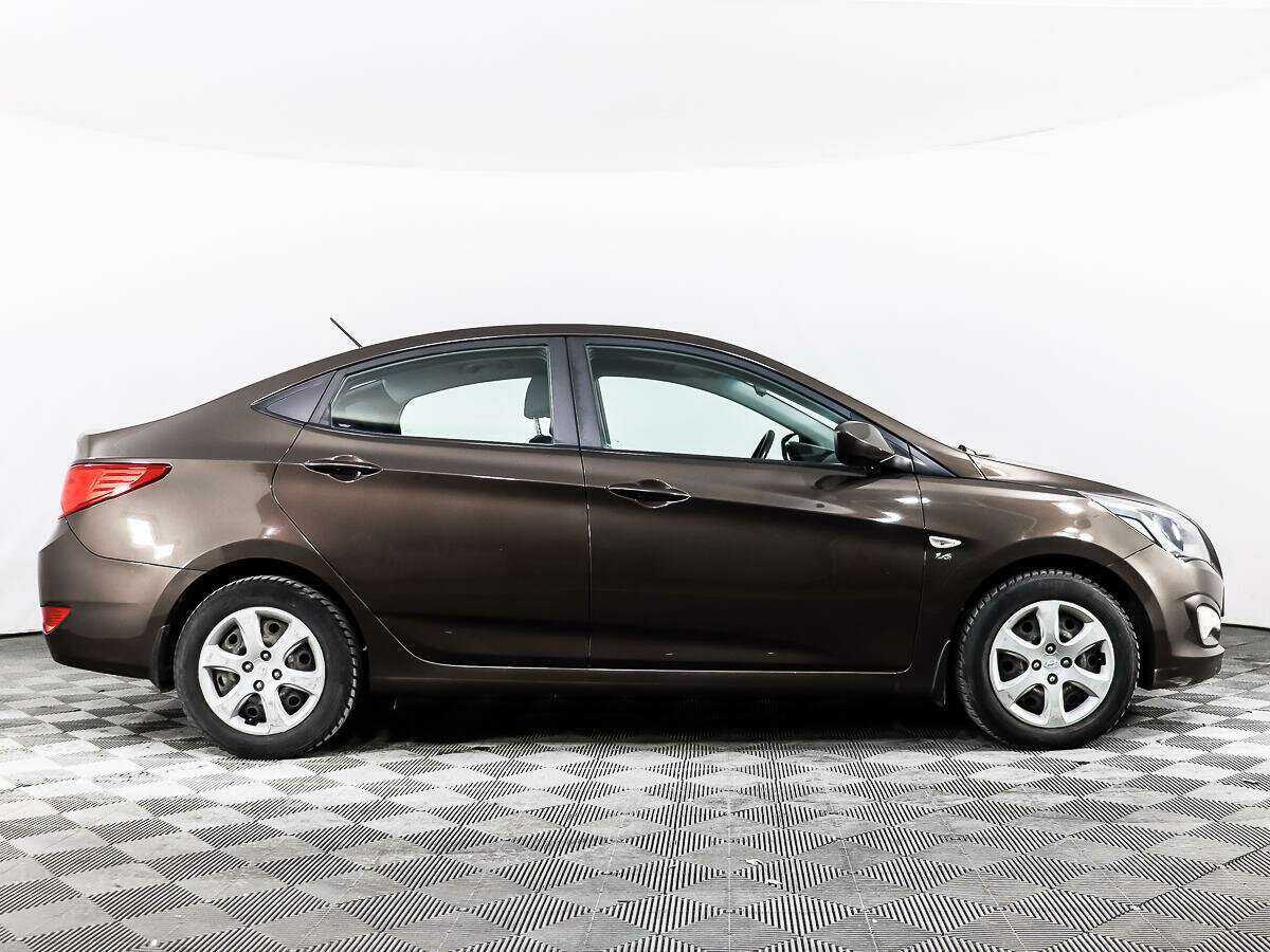 Купить Hyundai Solaris, 2016, 77 286 км, фото №4