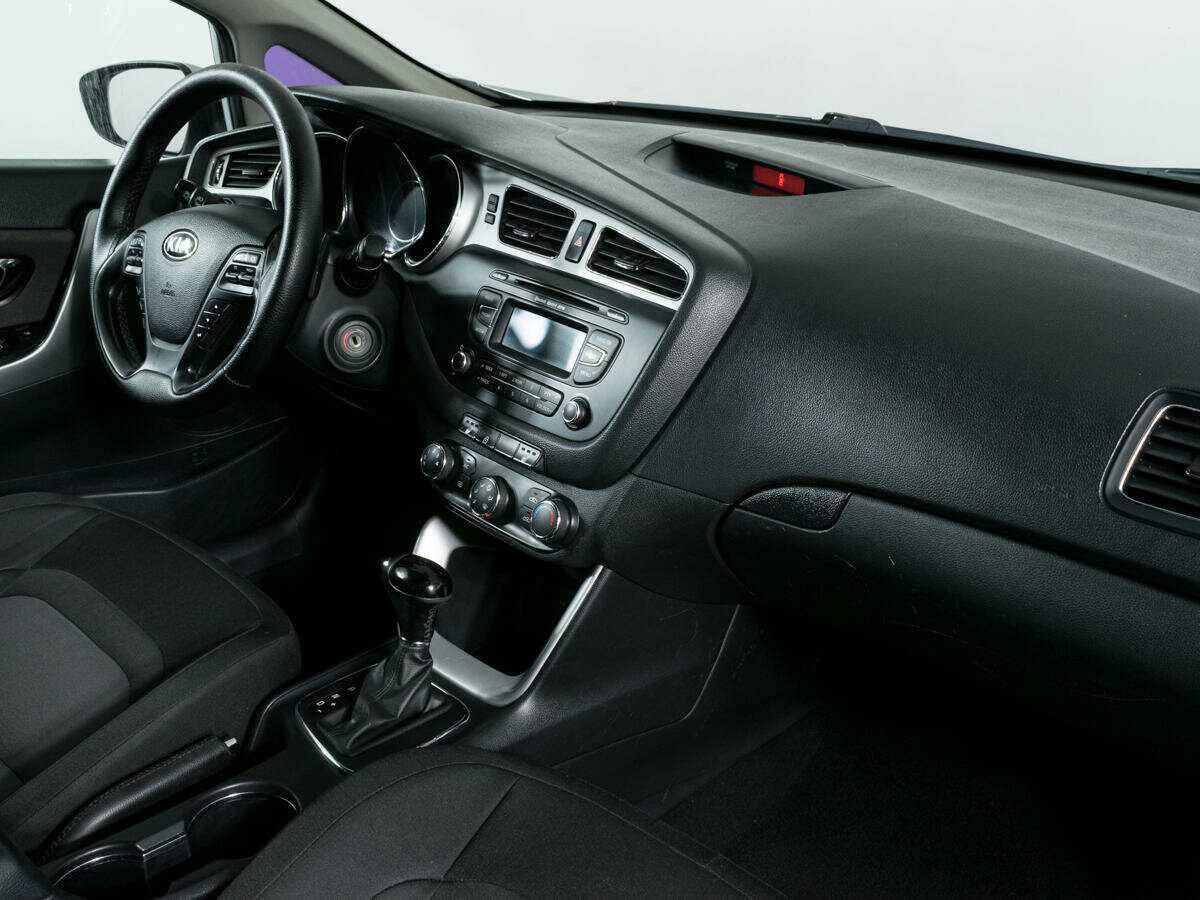 Купить Kia Ceed, 2012, 190 408 км, фото №7