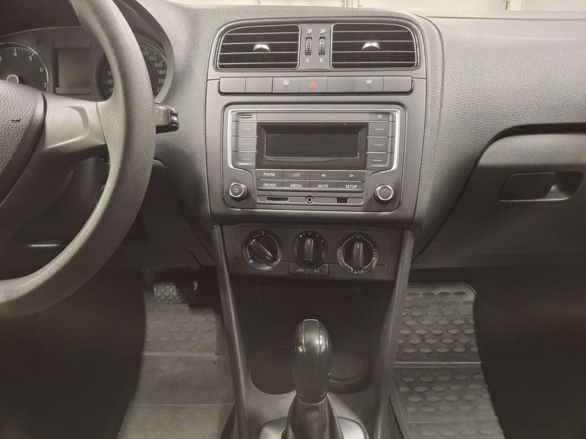 Купить Volkswagen Polo V Рестайлинг, 2019, 87 715 км, фото №15