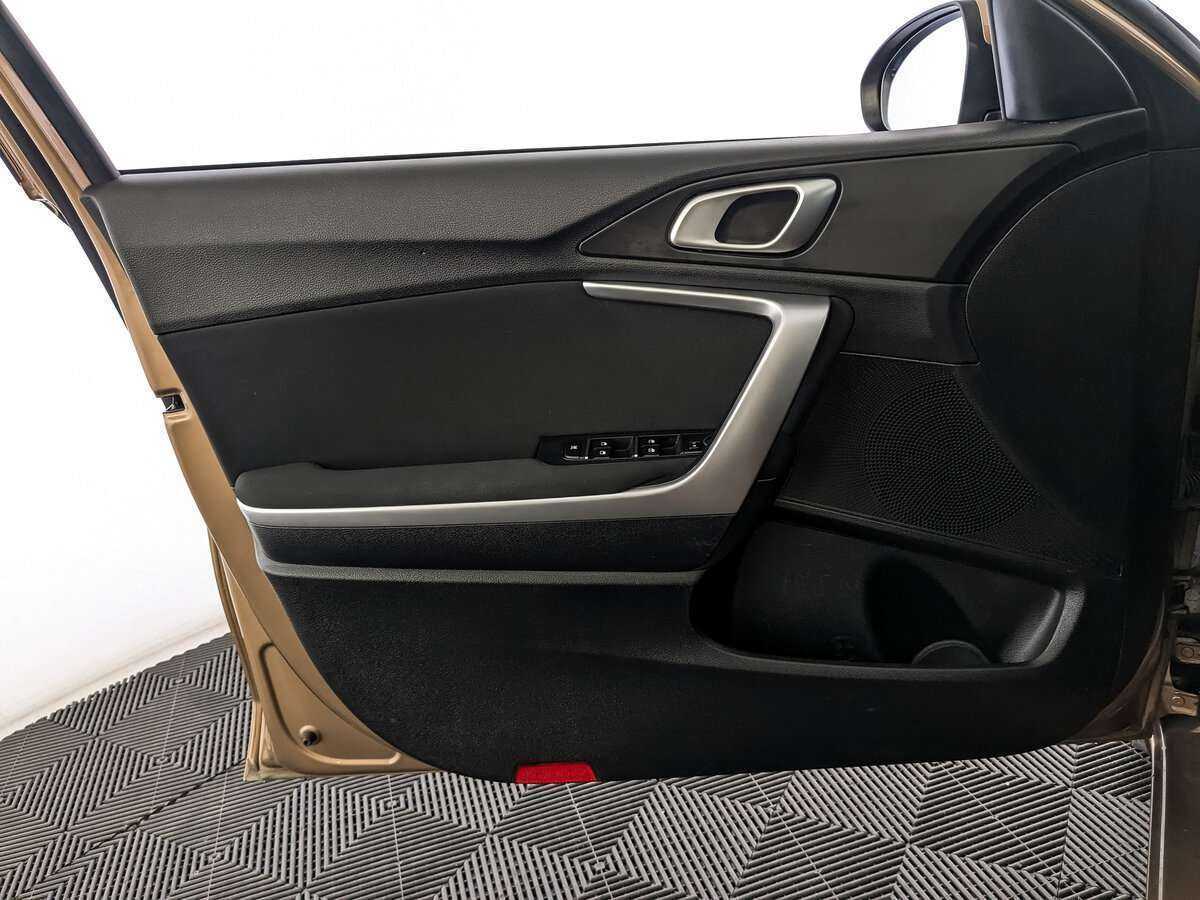Купить Kia Ceed, 2021, 45 000 км, фото №15