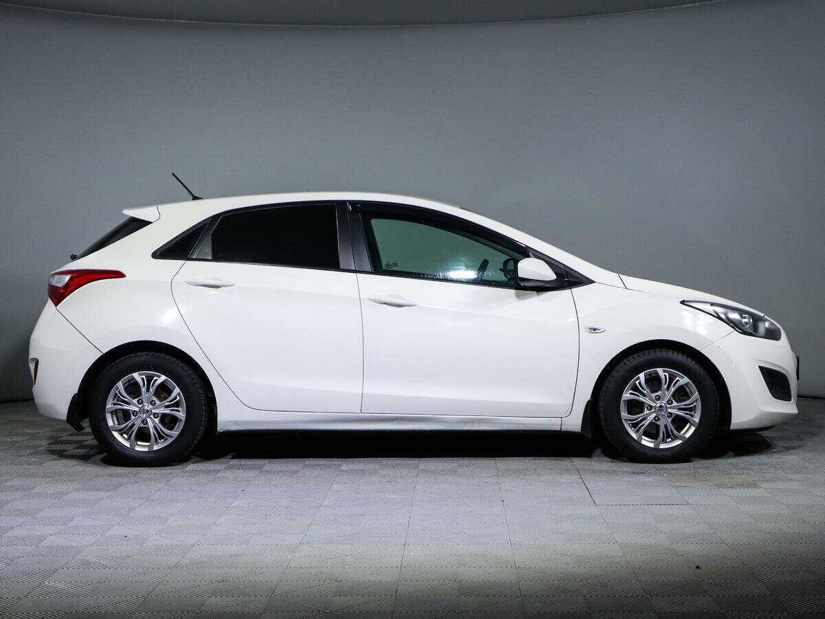 Купить Hyundai i30, 2013, 218 378 км, фото №4