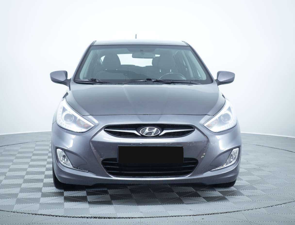 Купить Hyundai Solaris, 2013, 123 846 км, фото №2