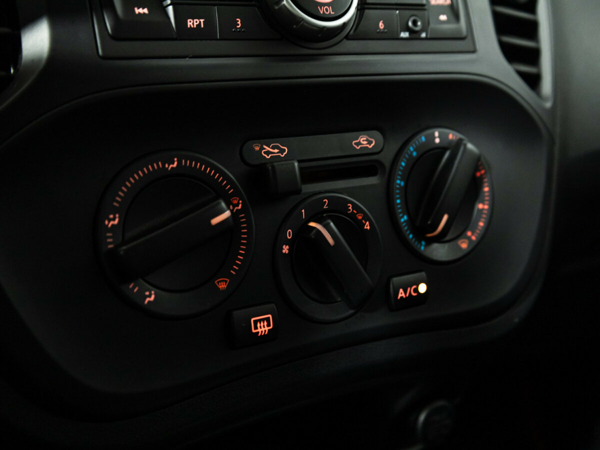 Купить Nissan Juke I, 2014, 47 605 км, фото №13