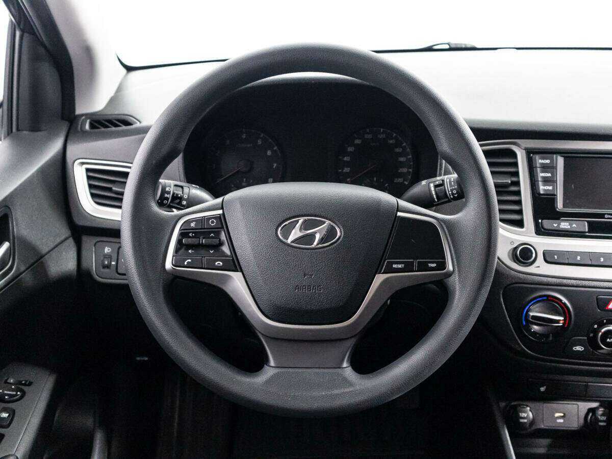 Купить Hyundai Solaris, 2021, 57 979 км, фото №17