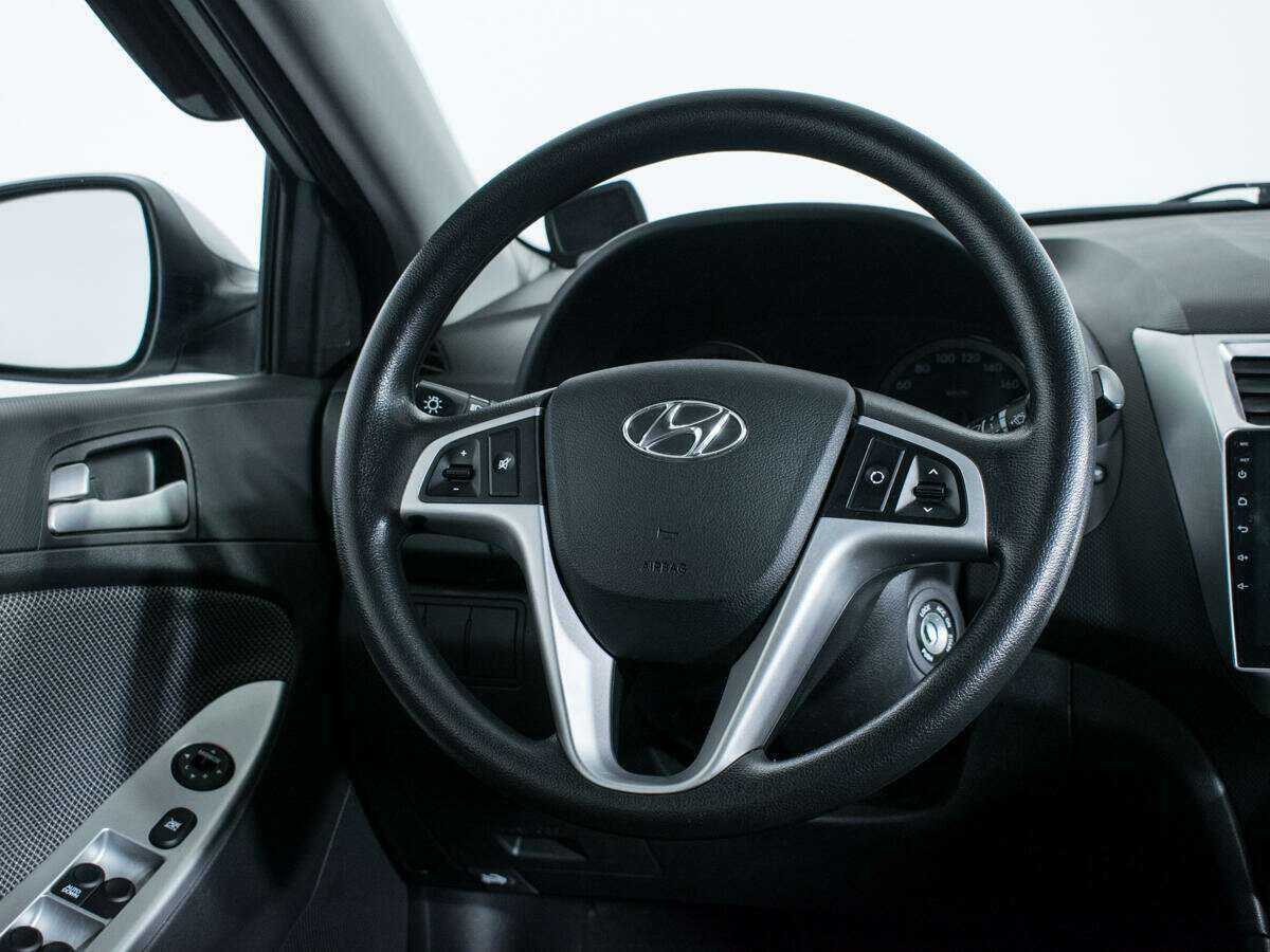 Купить Hyundai Solaris, 2012, 54 010 км, фото №14