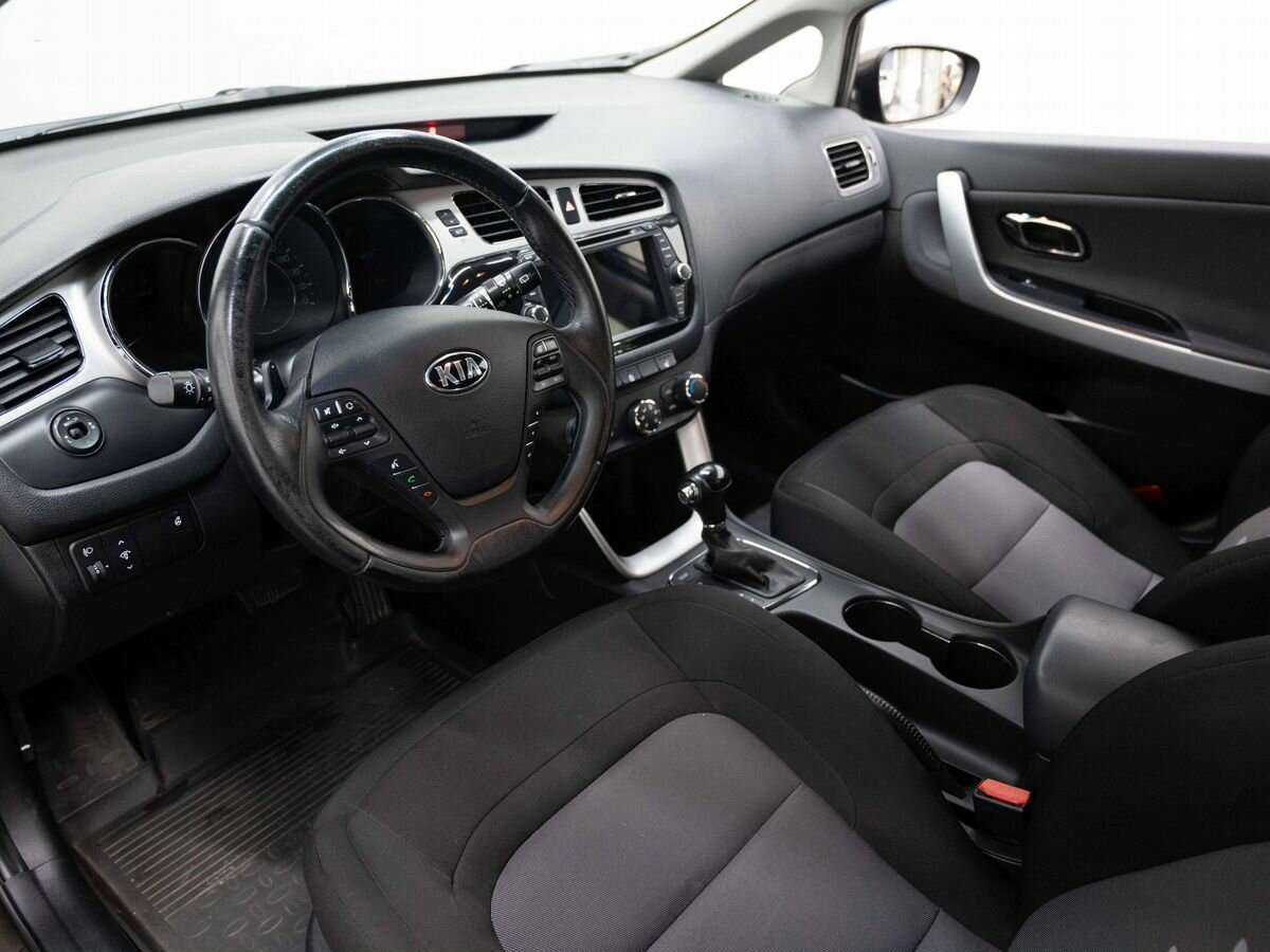 Купить Kia Ceed, 2014, 141 000 км, фото №7