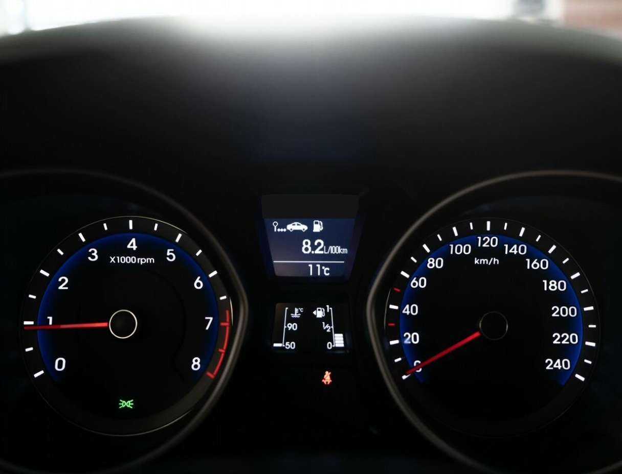 Купить Hyundai i30, 2013, 220 000 км, фото №12