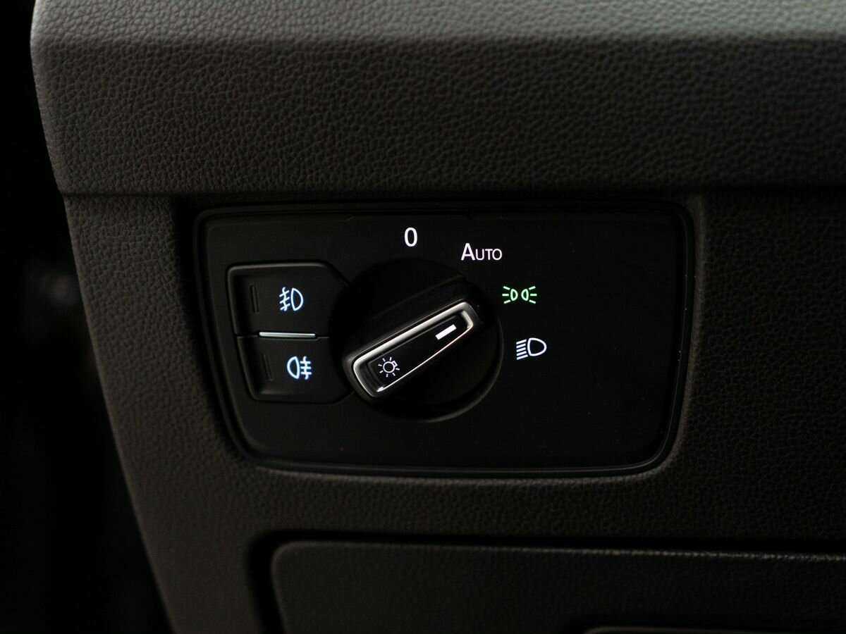 Купить Volkswagen Passat DSG6, 2017, 161 748 км, фото №17