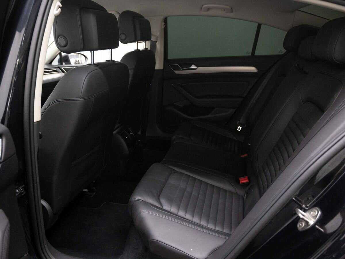Купить Volkswagen Passat, 2019, 133 248 км, фото №9