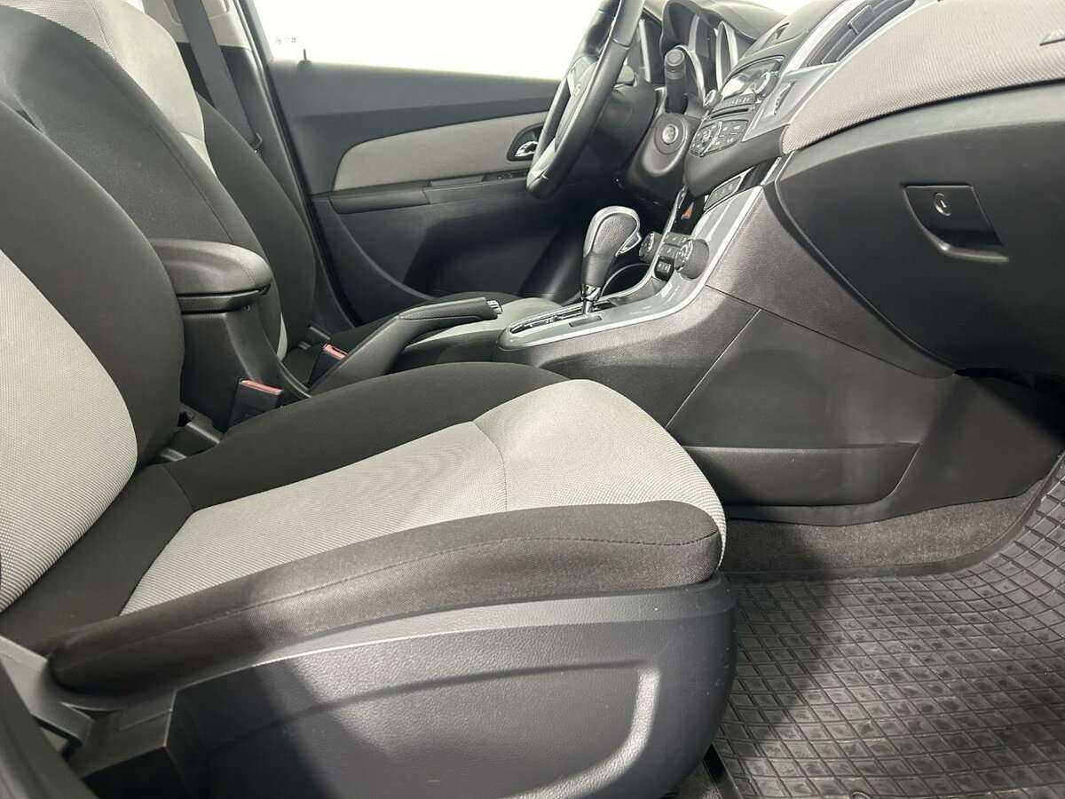 Купить Chevrolet Cruze, 2013, 118 892 км, фото №14