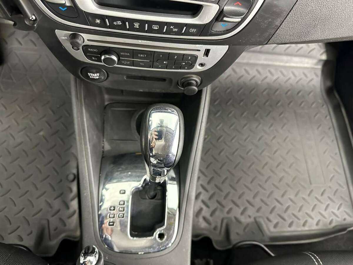 Купить Renault Fluence, 2014, 76 699 км, фото №13