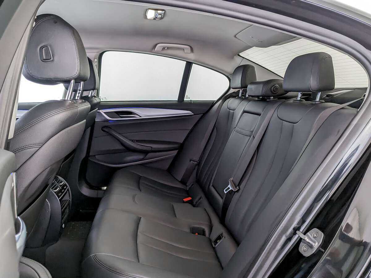 Купить BMW 5 серии 520i, 2018, 239 016 км, фото №10