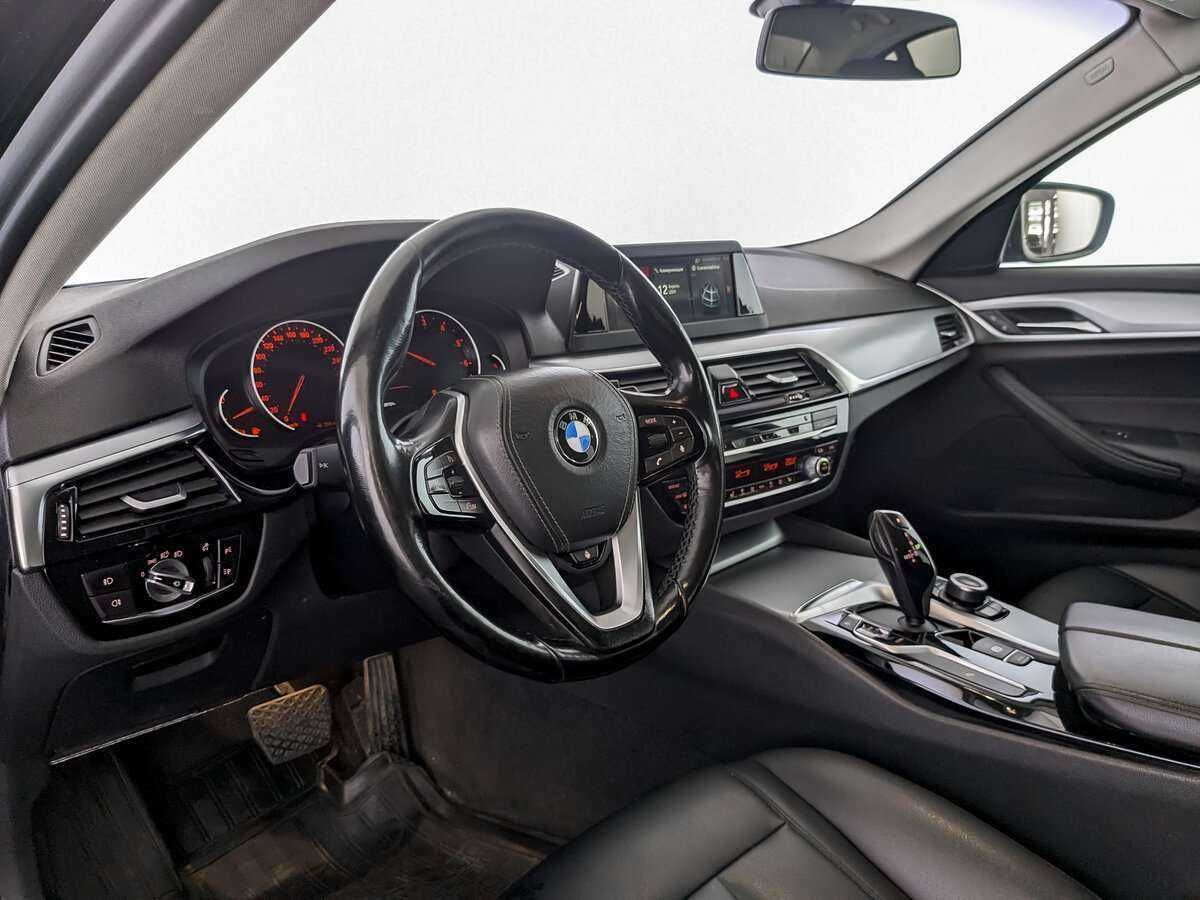 Купить BMW 5 серии 520i, 2018, 210 758 км, фото №13