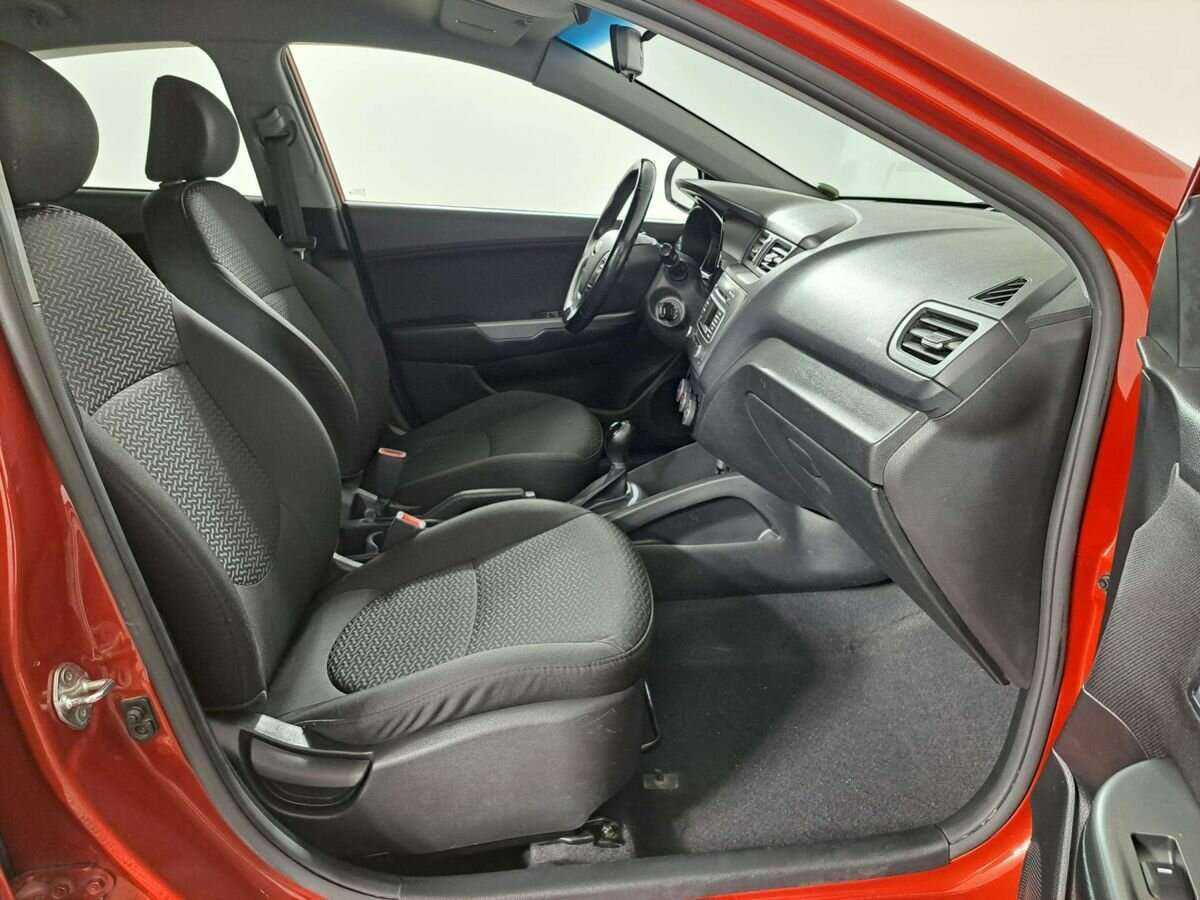 Купить Kia Rio, 2015, 105 314 км, фото №9