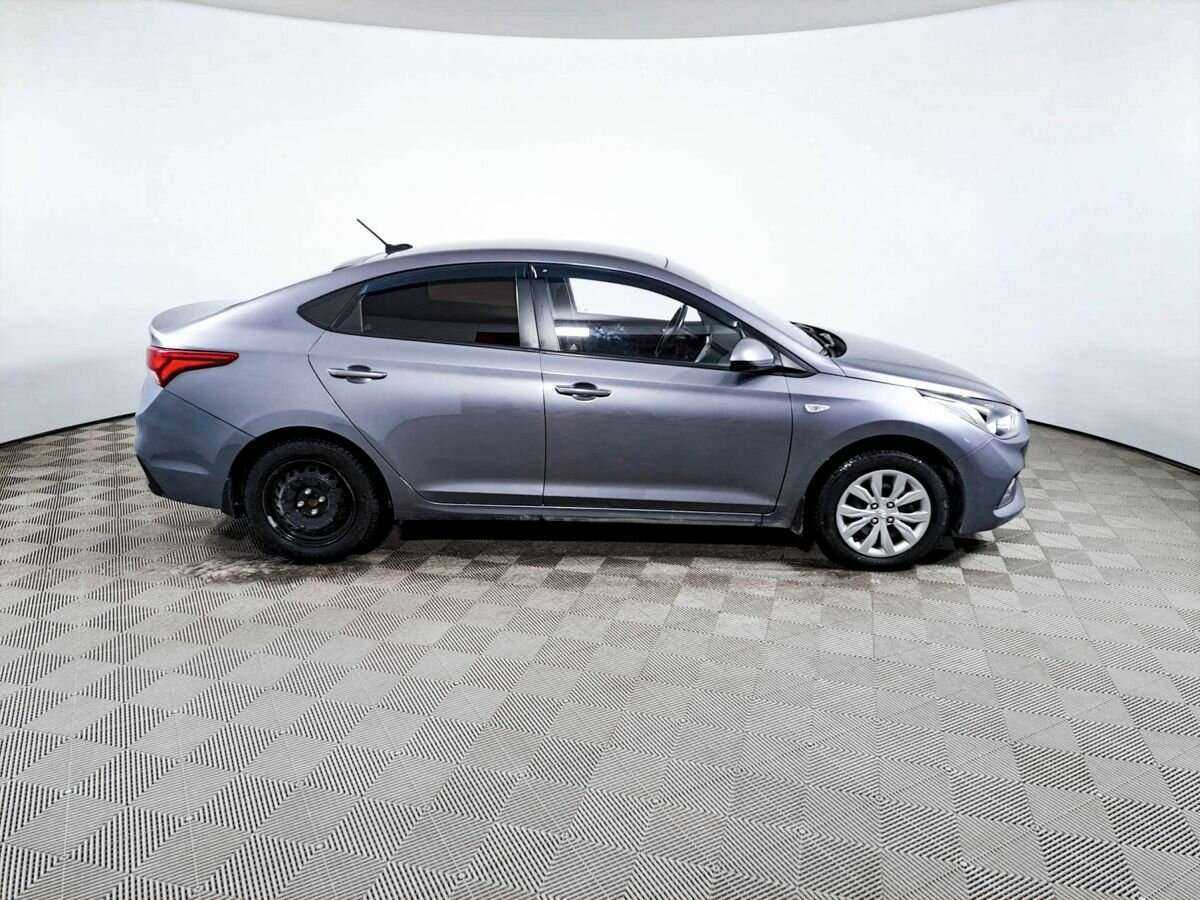 Купить Hyundai Solaris, 2018, 111 000 км, фото №4