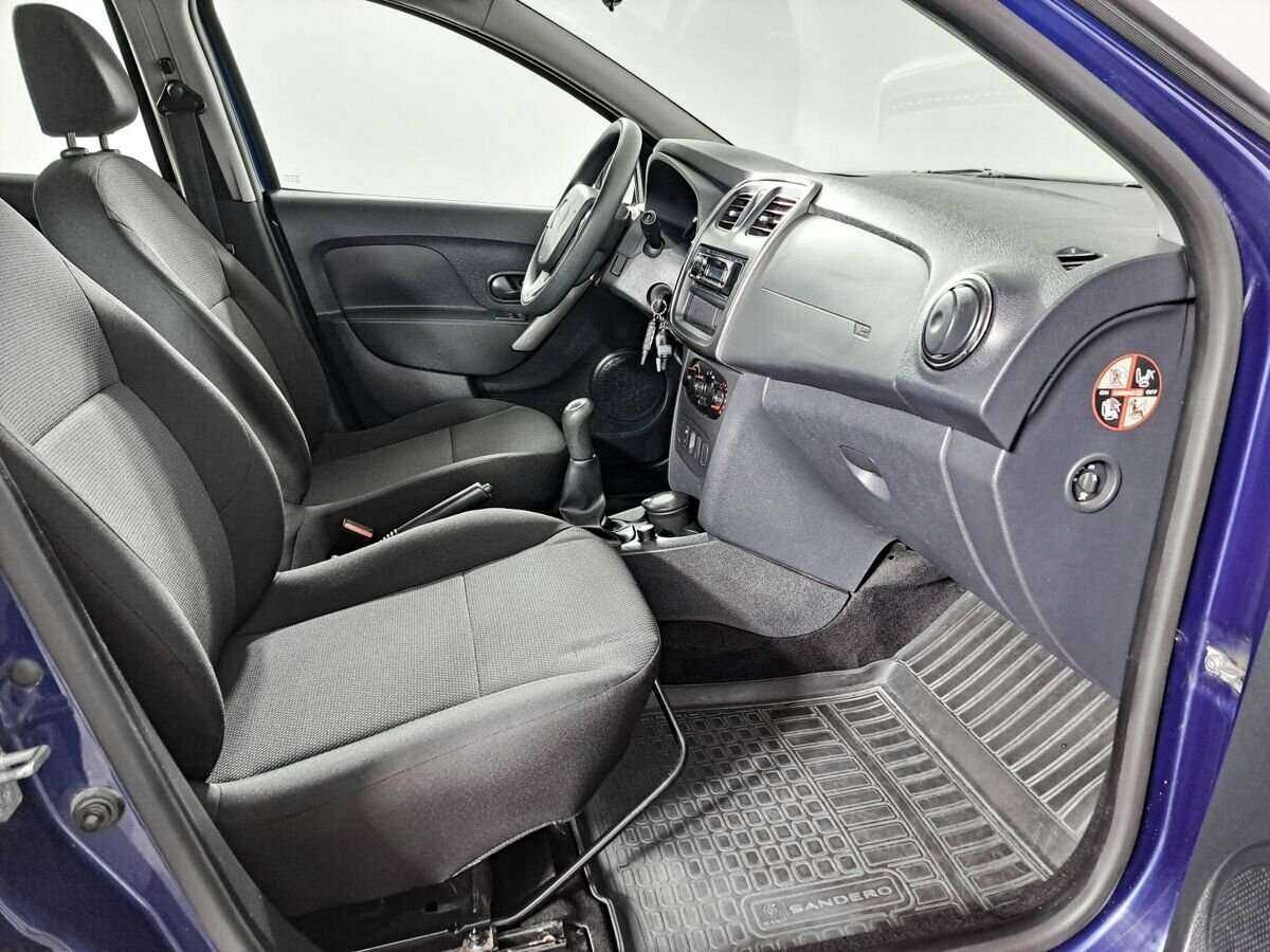 Купить Renault Sandero, 2015, 83 576 км, фото №9