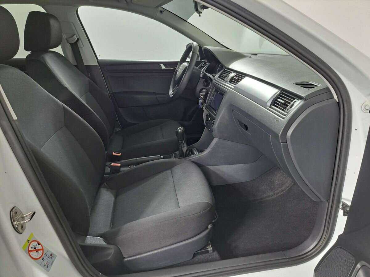 Купить Skoda Rapid, 2017, 121 050 км, фото №11