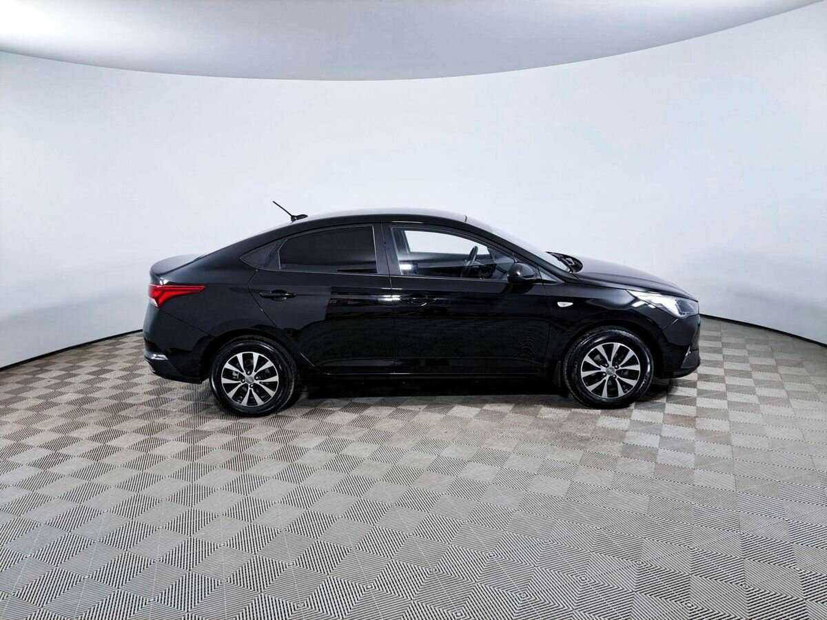 Купить Hyundai Solaris, 2022, 27 370 км, фото №4