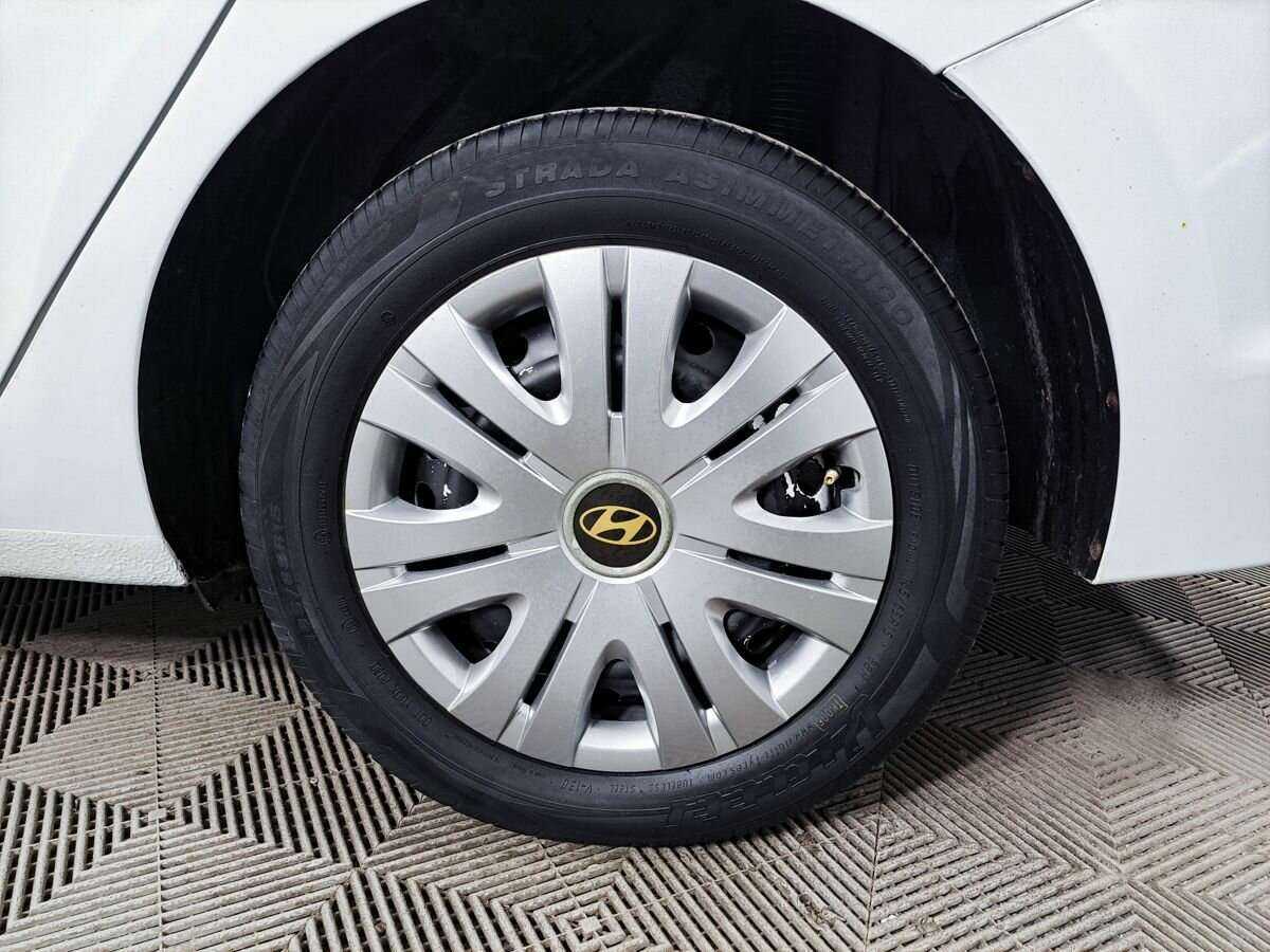 Купить Hyundai Solaris, 2017, 134 000 км, фото №17