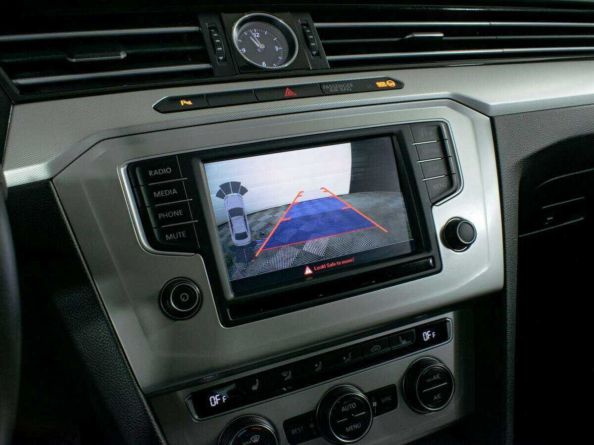 Купить Volkswagen Passat, 2017, 86 554 км, фото №16