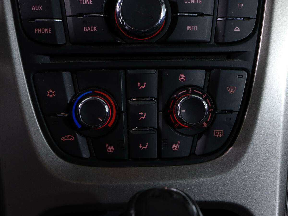 Купить Opel Astra, 2012, 80 000 км, фото №16