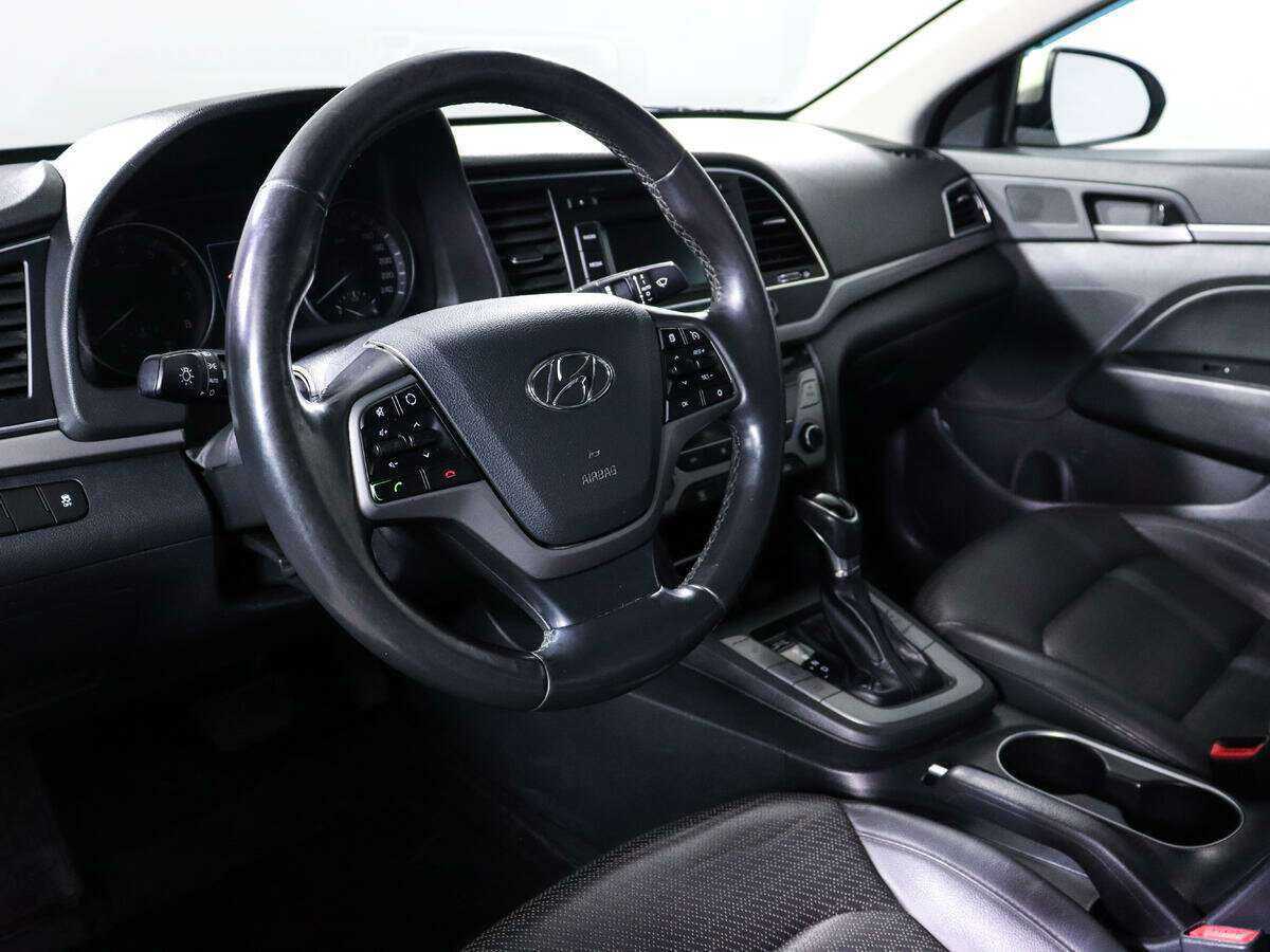 Купить Hyundai Elantra, 2018, 128 900 км, фото №7