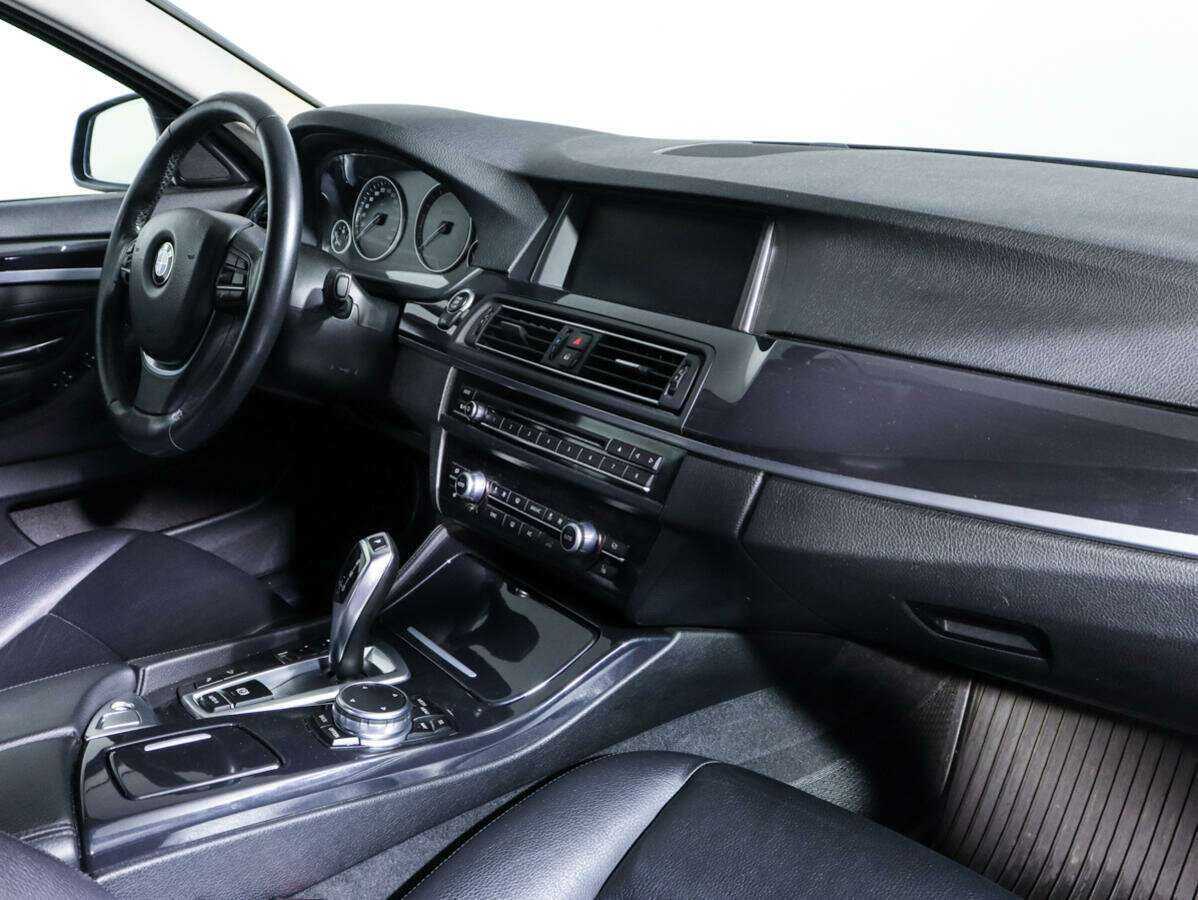 Купить BMW 5 серии 528i xDrive, 2013, 130 000 км, фото №7
