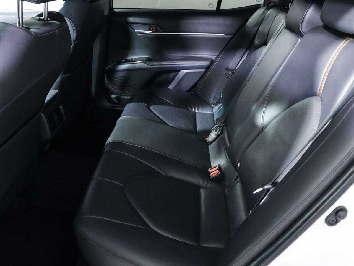 Купить Toyota Camry, 2018, 121 517 км, фото №7