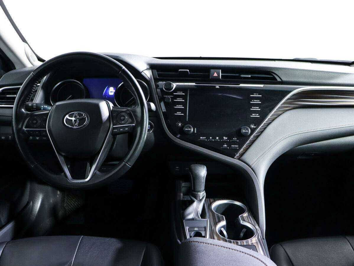 Купить Toyota Camry, 2018, 121 517 км, фото №9