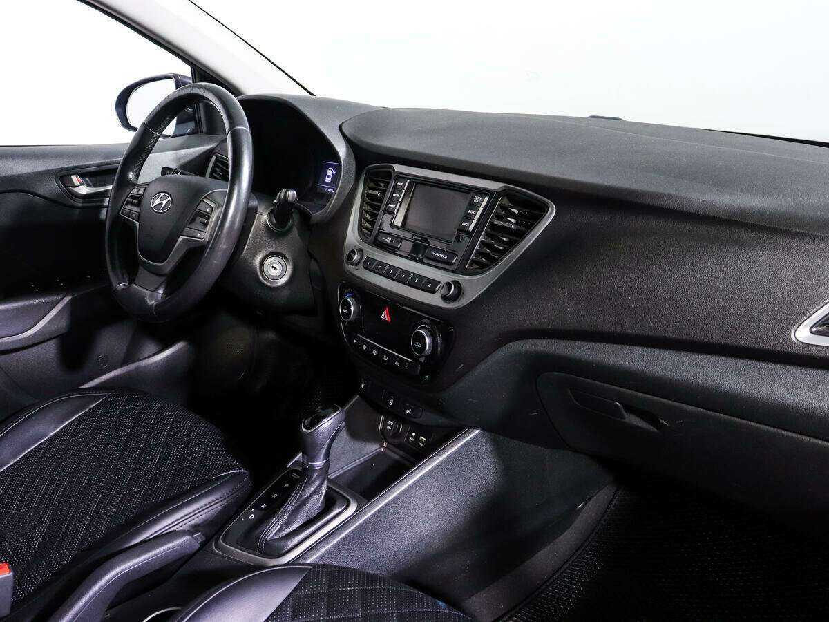 Купить Hyundai Solaris, 2017, 113 658 км, фото №9