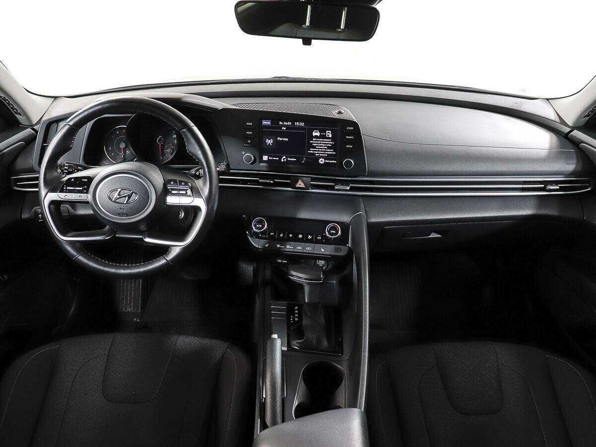 Купить Hyundai Elantra, 2021, 56 100 км, фото №12