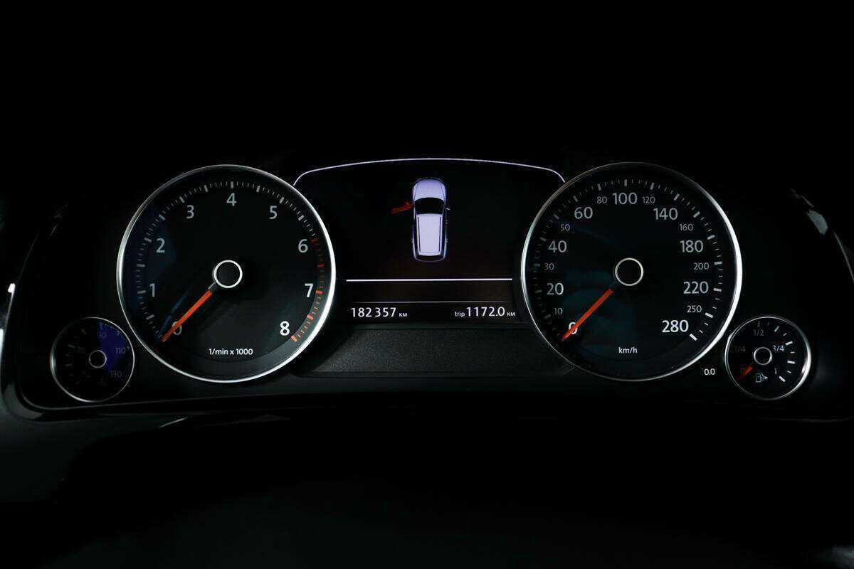 Купить Volkswagen Touareg, 2013, 182 356 км, фото №10