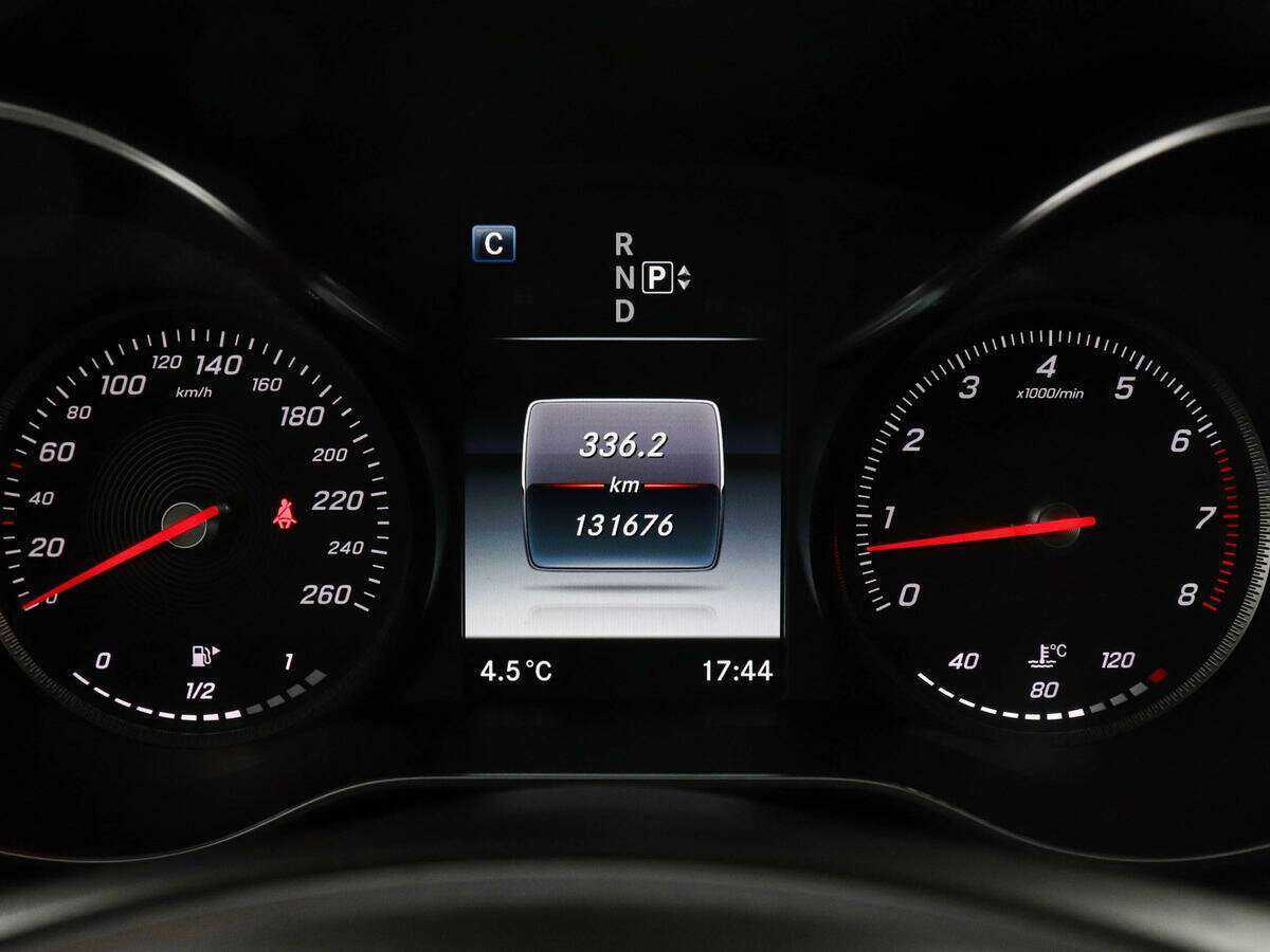 Купить Mercedes-Benz C-Класс 180, 2015, 131 600 км, фото №9