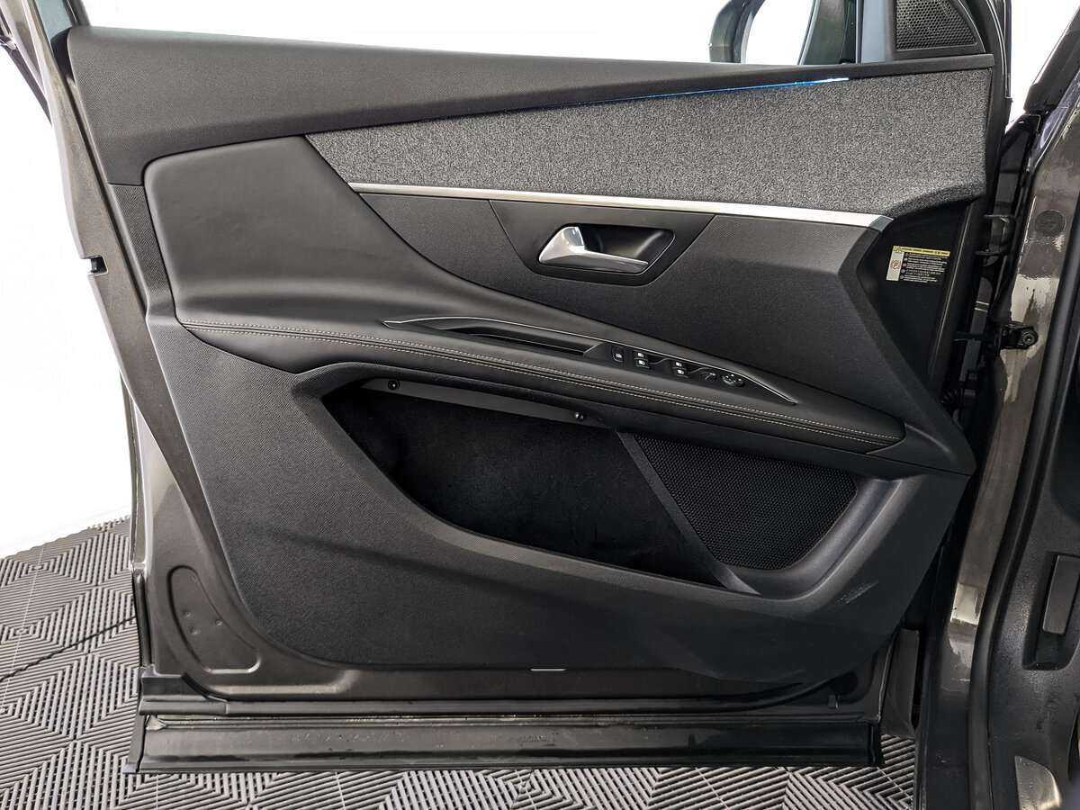 Купить Peugeot 3008, 2018, 187 811 км, фото №14