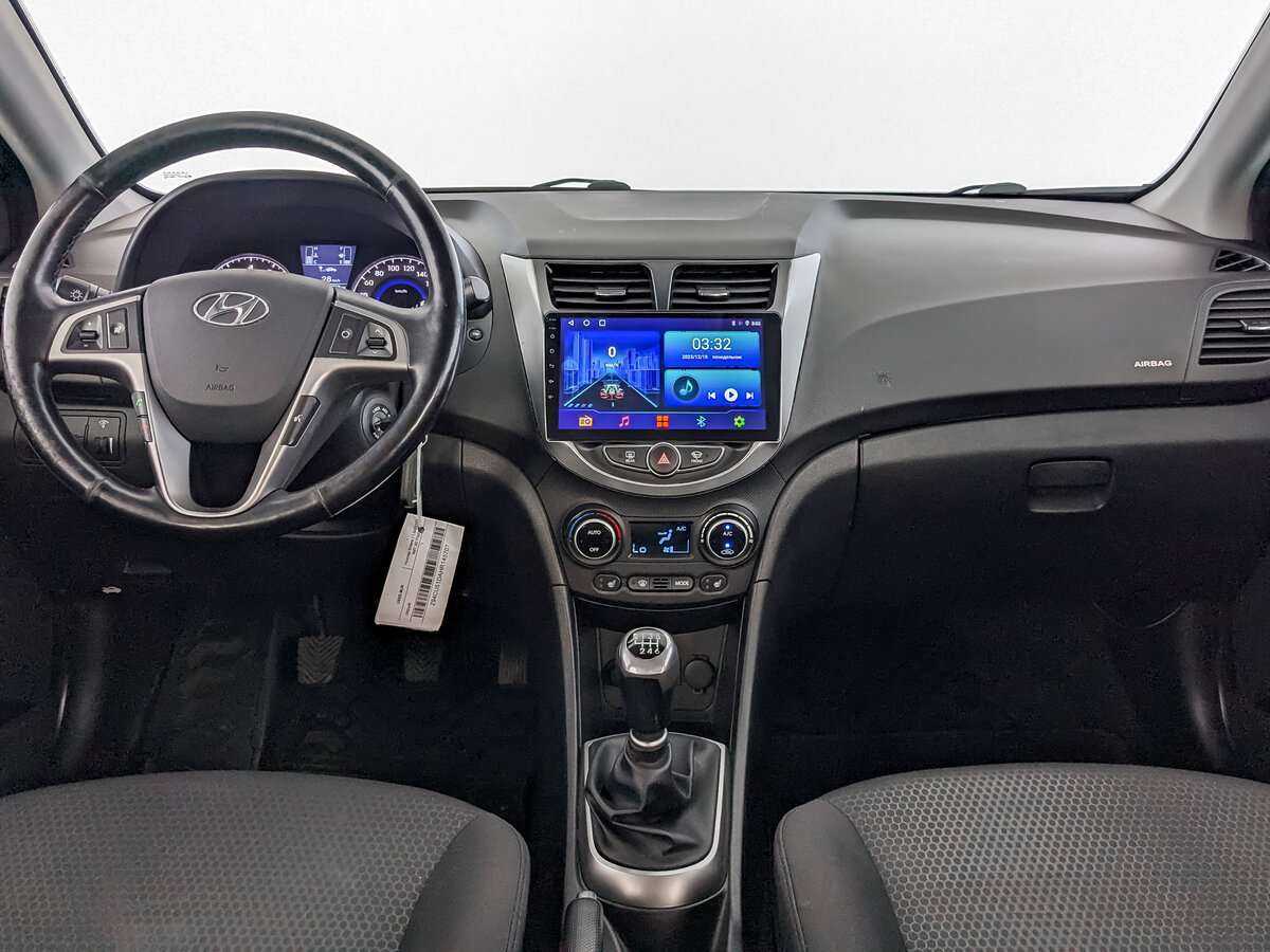 Купить Hyundai Solaris, 2016, 85 596 км, фото №12