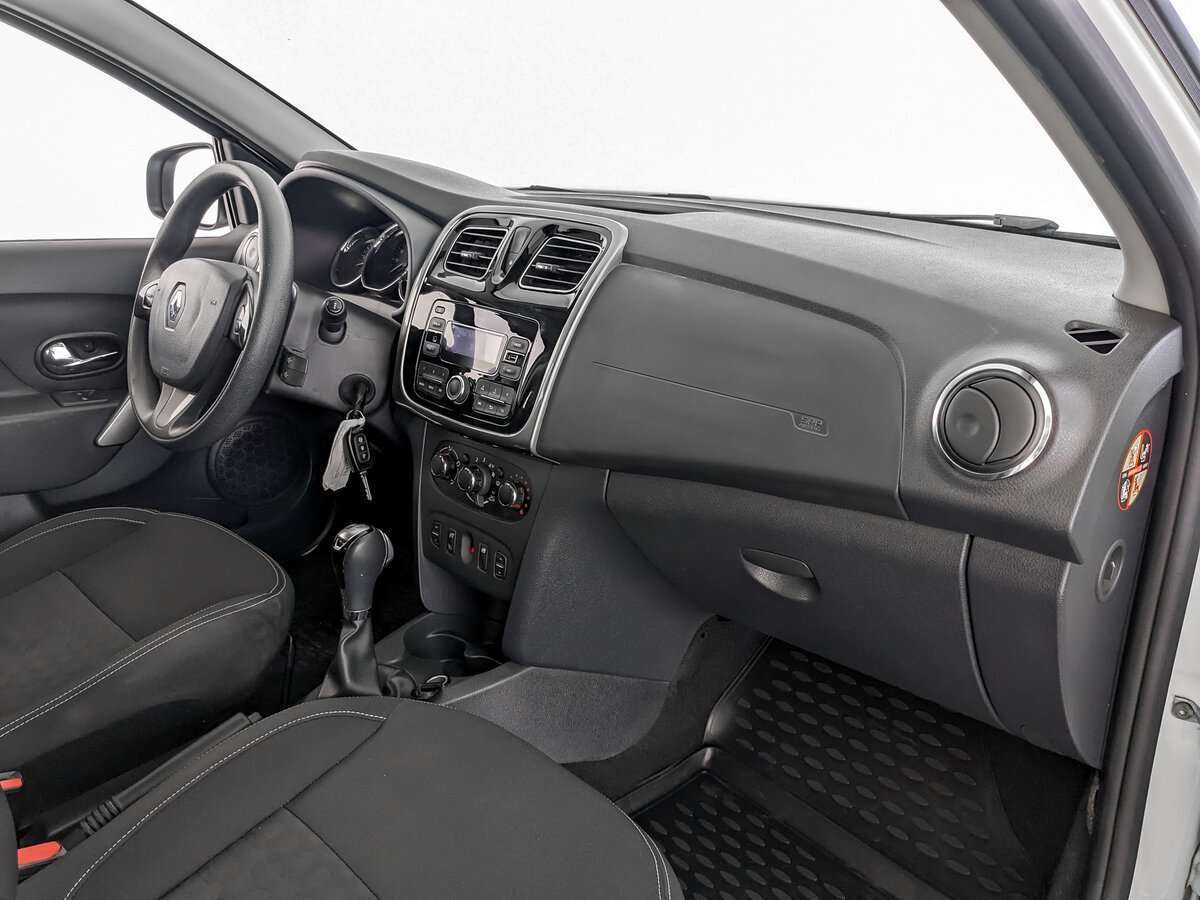 Купить Renault Logan, 2017, 100 655 км, фото №9