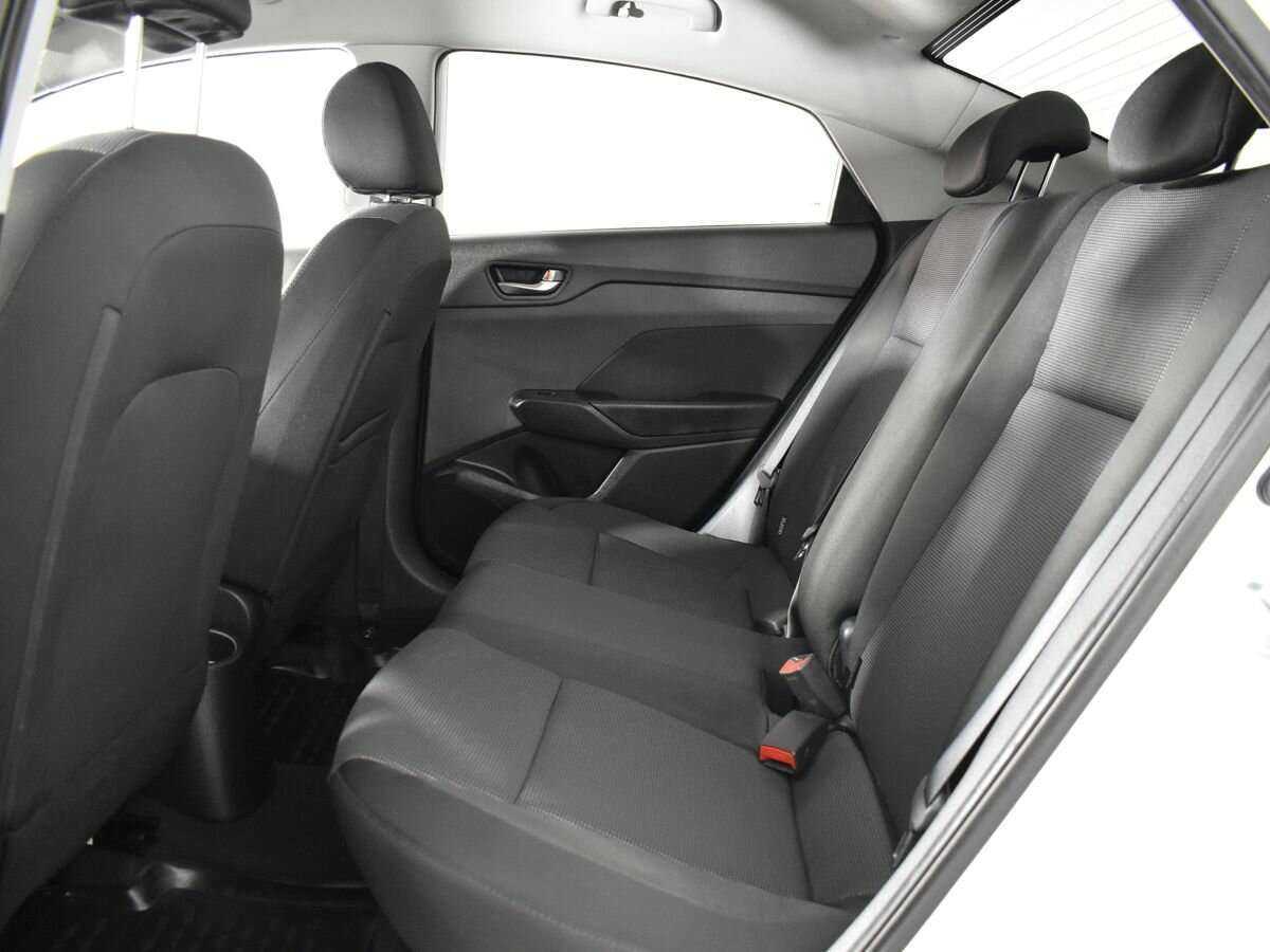 Купить Hyundai Solaris, 2018, 120 071 км, фото №15