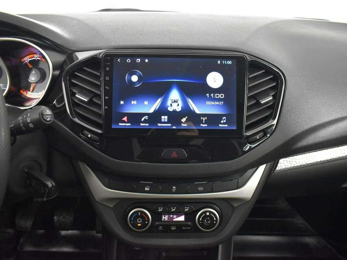 Купить Lada (ВАЗ) Vesta SW Cross, 2019, 147 649 км, фото №12