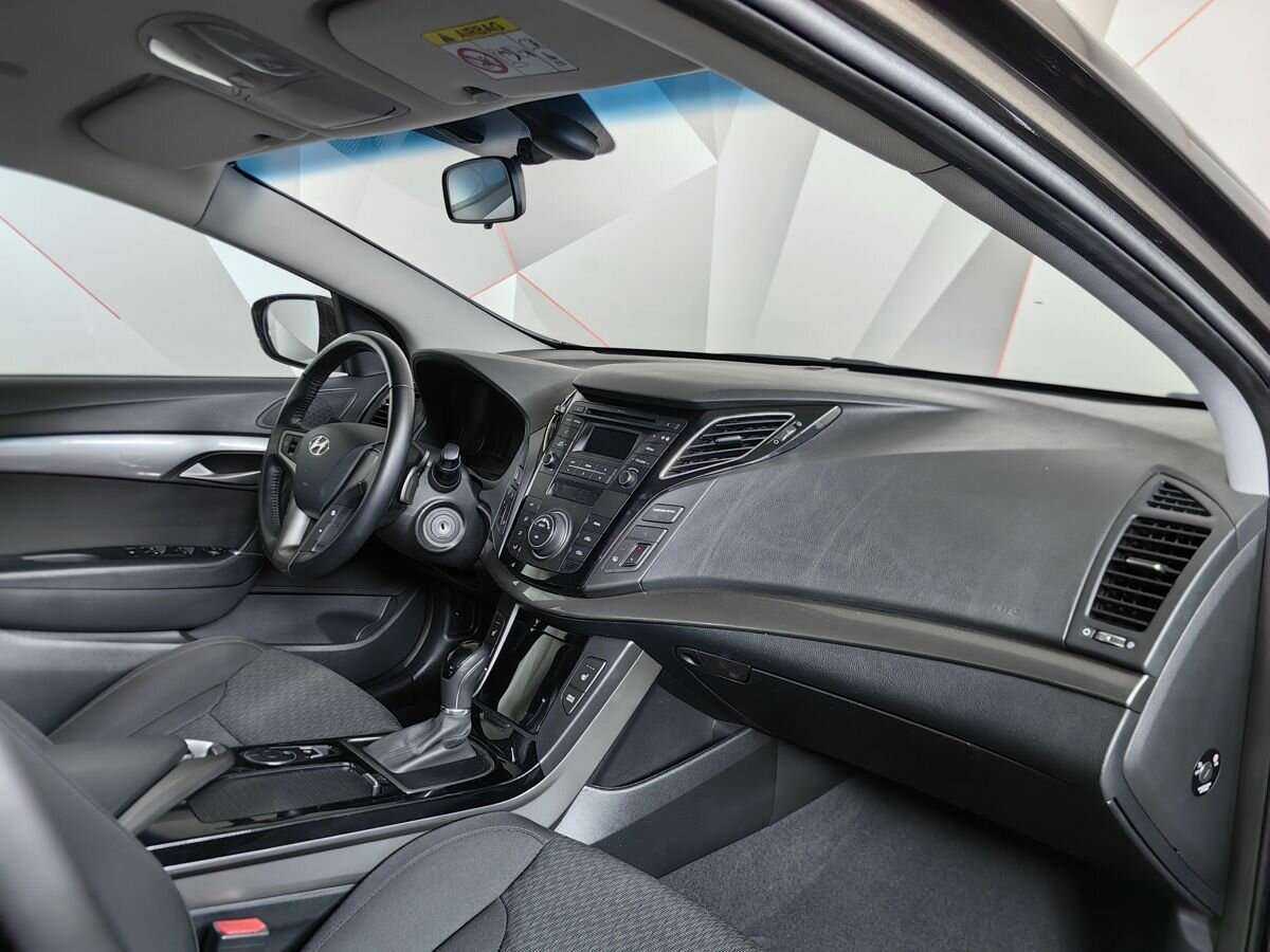 Купить Hyundai i40, 2016, 100 282 км, фото №9
