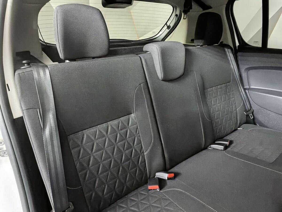 Купить Renault Sandero Stepway, 2017, 98 332 км, фото №13