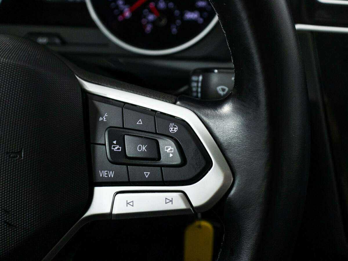 Купить Volkswagen Tiguan, 2021, 98 939 км, фото №17