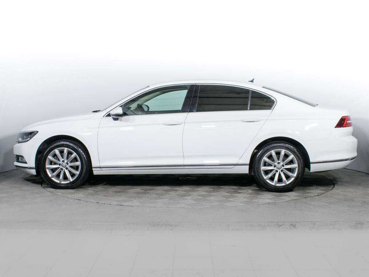 Купить Volkswagen Passat, 2017, 106 700 км, фото №7