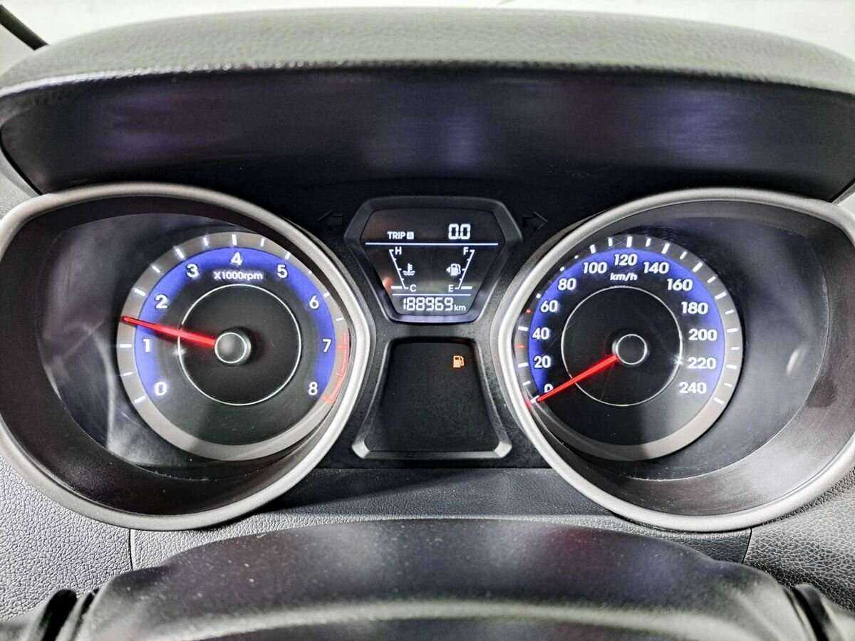 Купить Hyundai Elantra, 2015, 188 905 км, фото №13