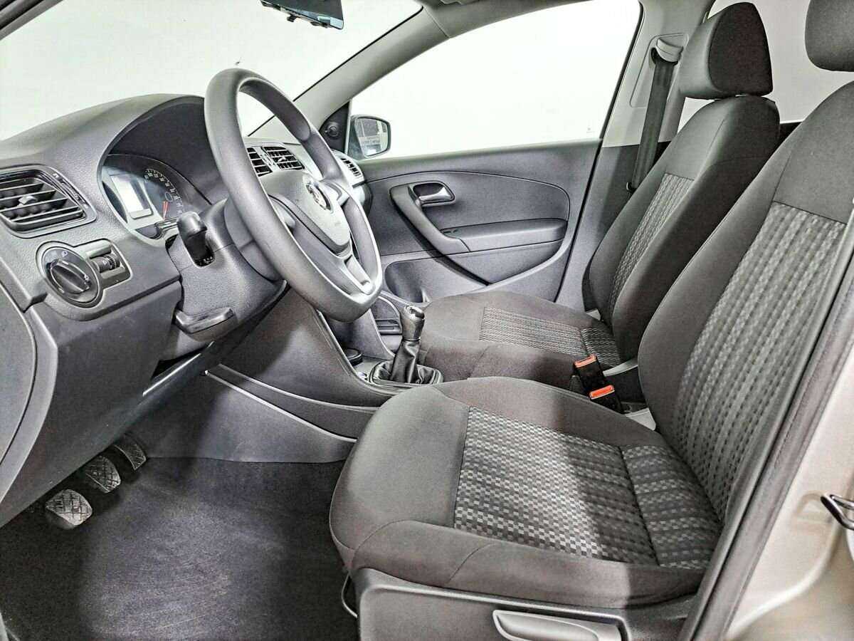 Купить Volkswagen Polo, 2018, 95 000 км, фото №13