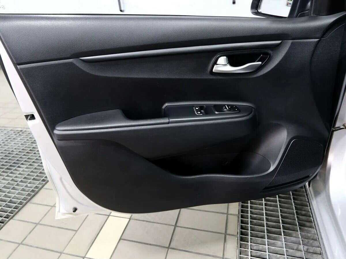 Купить Kia Rio, 2021, 90 000 км, фото №7