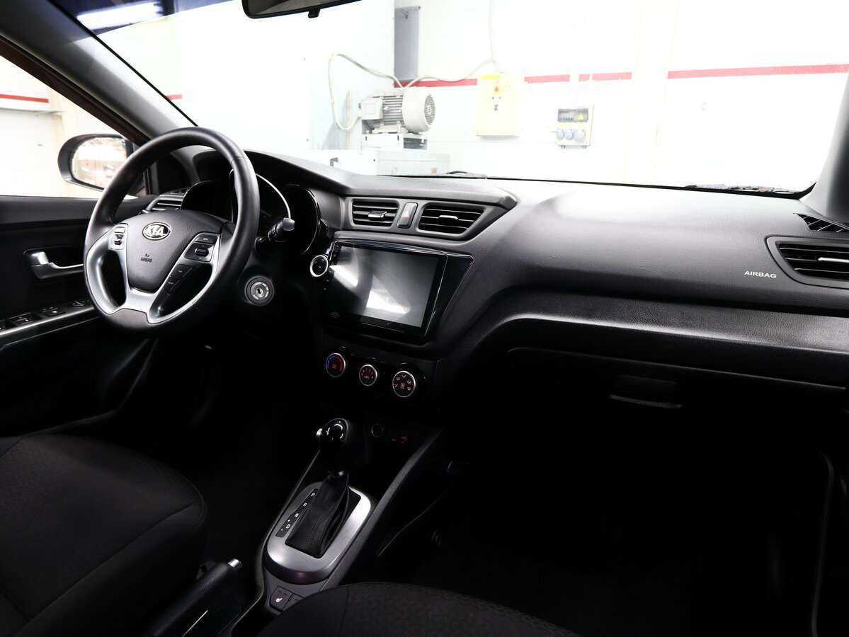 Купить Kia Rio, 2016, 137 000 км, фото №9