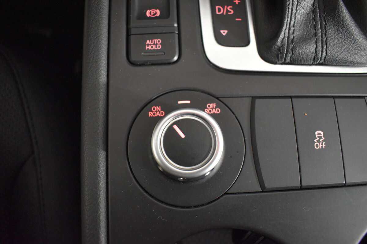 Купить Volkswagen Touareg, 2013, 157 512 км, фото №17