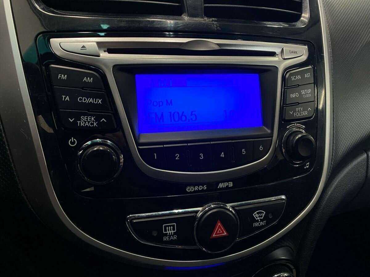 Купить Hyundai Solaris, 2012, 142 823 км, фото №14