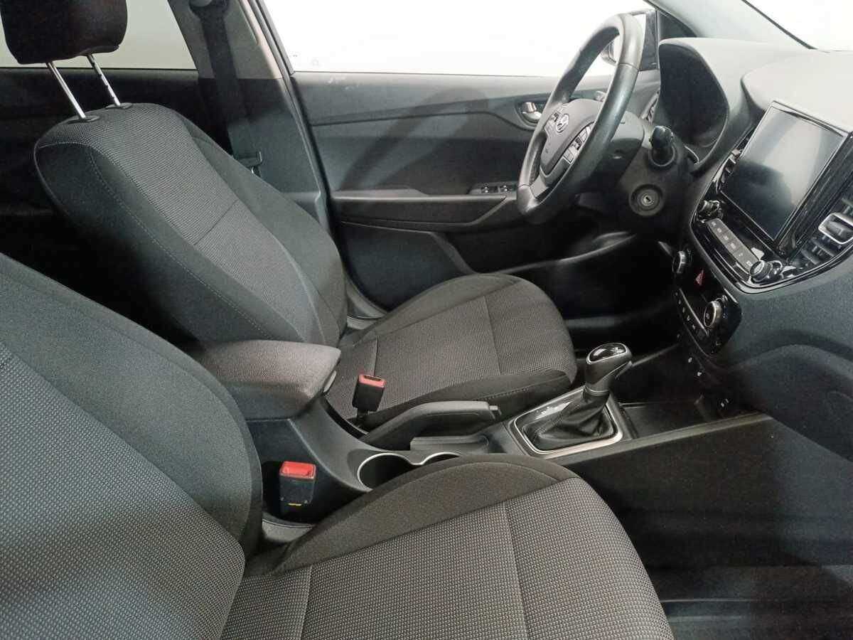 Купить Hyundai Solaris, 2020, 40 136 км, фото №10