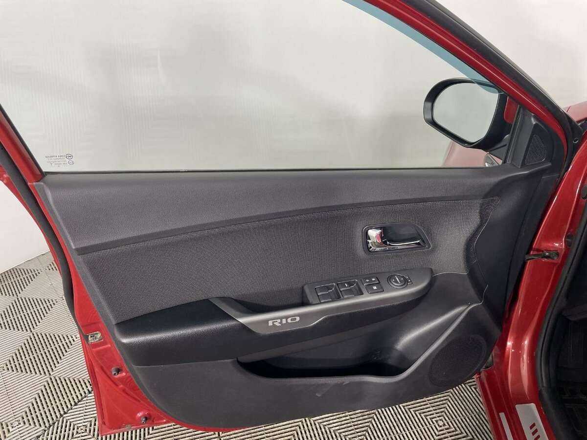 Купить Kia Rio 5-speed, 2013, 111 326 км, фото №8